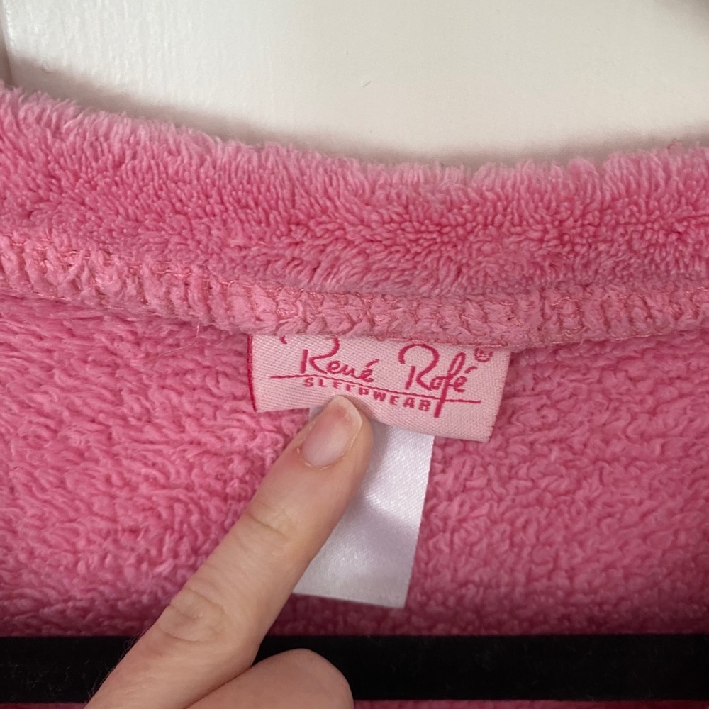 Fuzzy Rene Rofe Pink Pajama Top - Picture 4 of 5